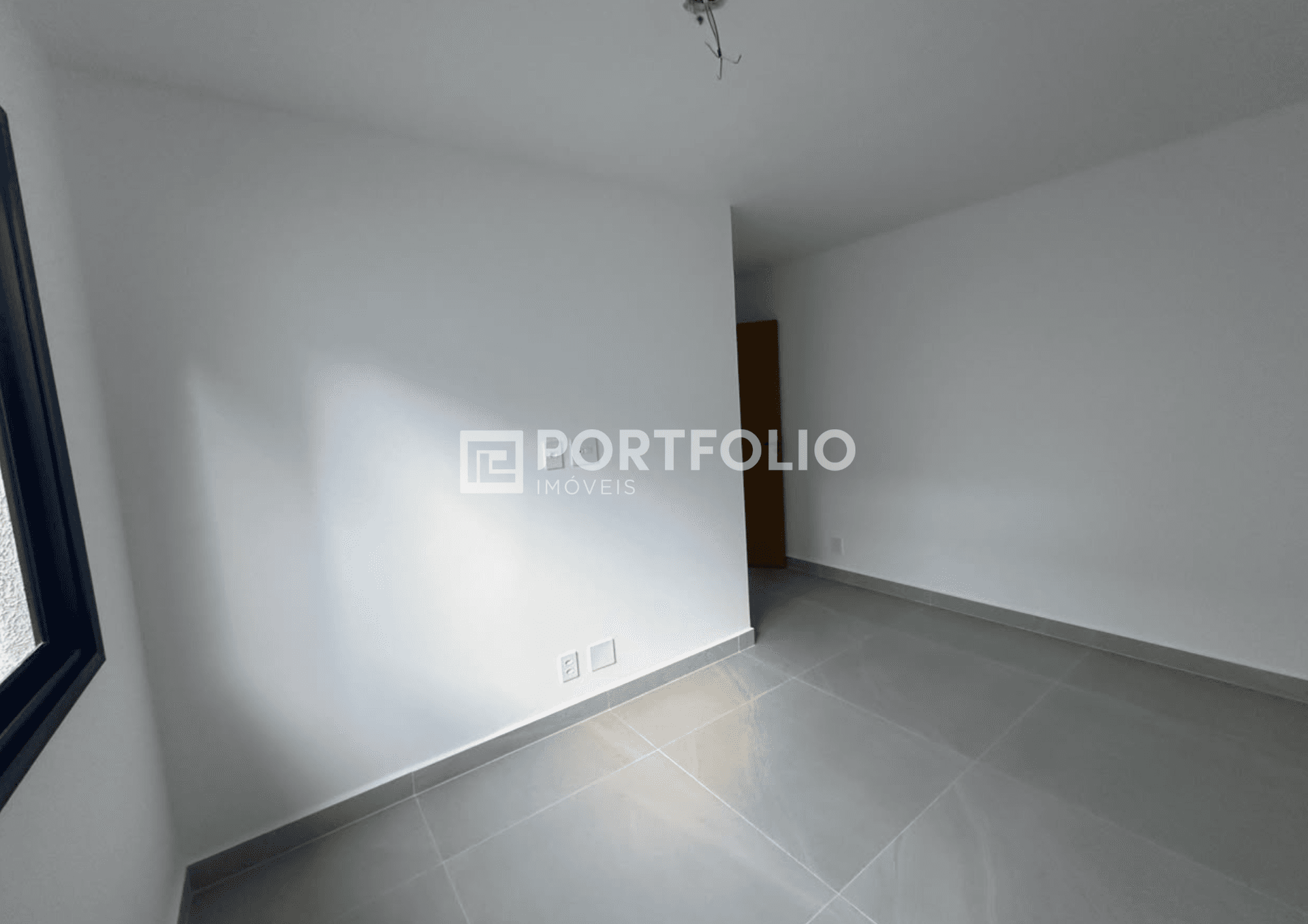 Casa à venda com 3 quartos e 1 suíte, 215m² no Jardins Cannes - Aparecida de Goiânia