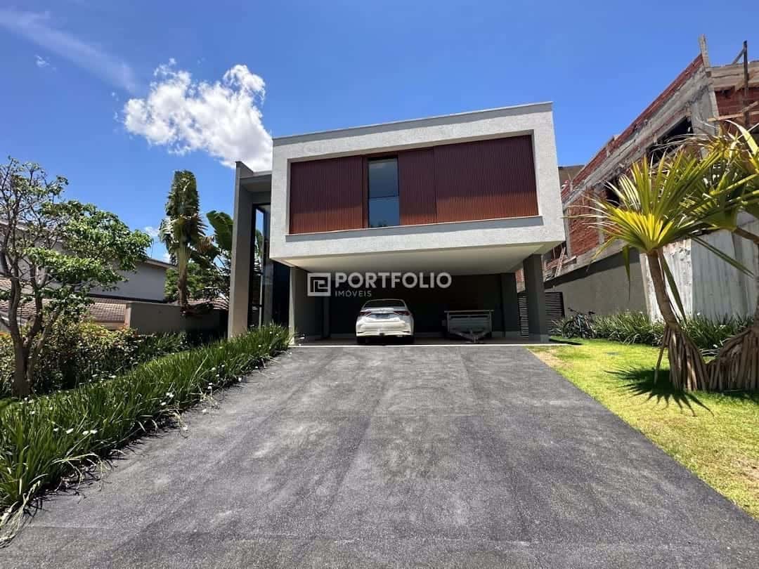 Sobrado Residencial à venda, Residencial Alphaville Flamboyant, Goiânia - SO0446.