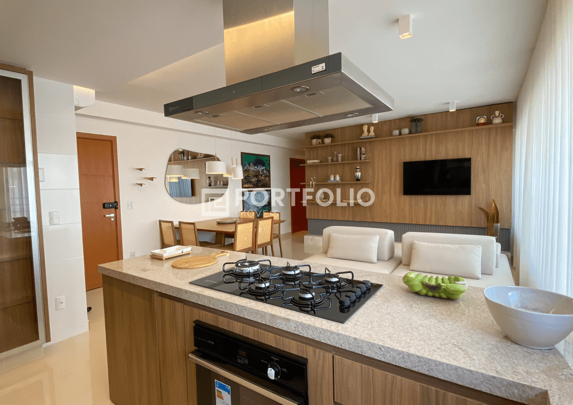 Apartamento 3 suítes no Up Town Home, Jd Europa Goiânia.