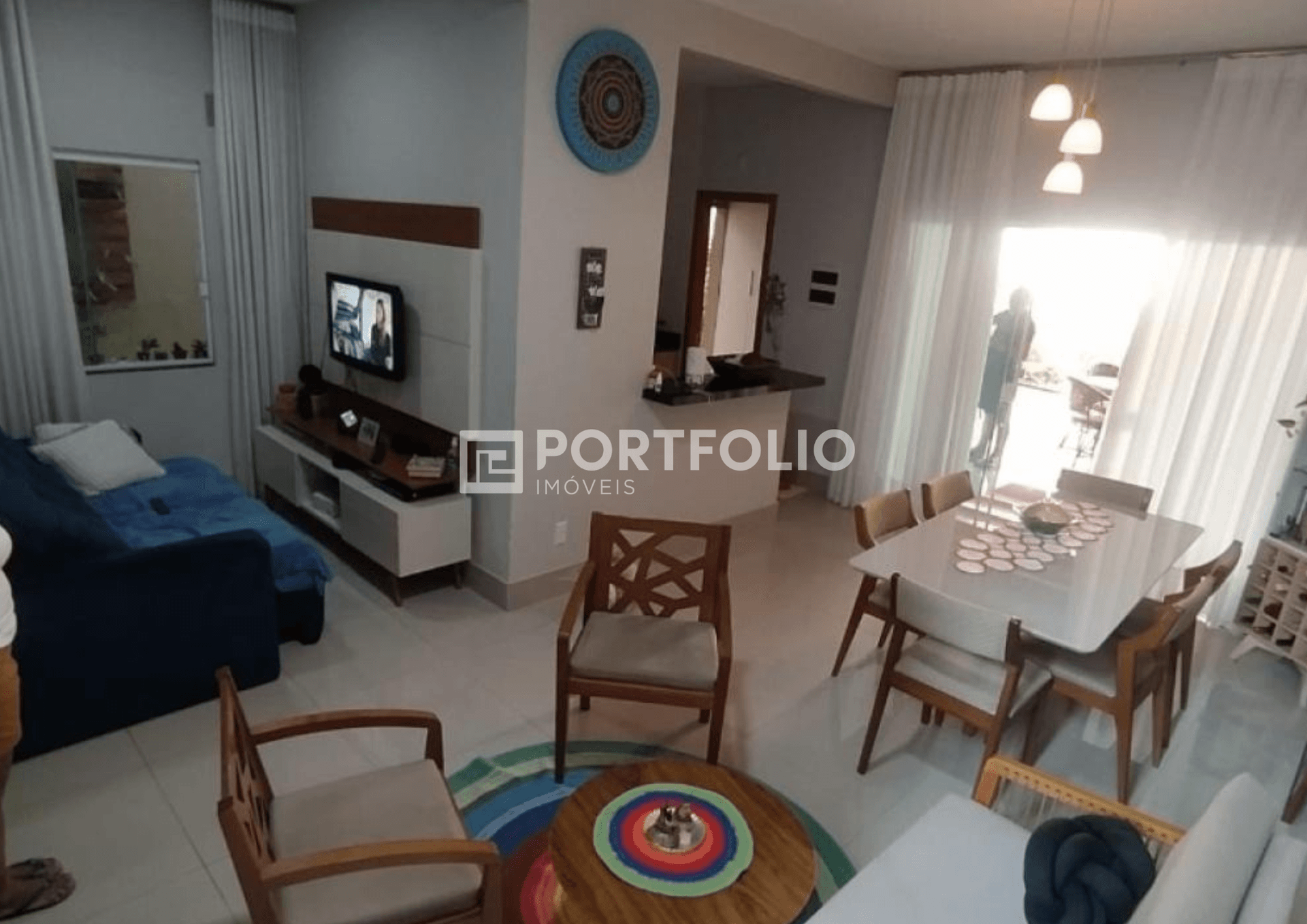 Sobrado à venda com 3 quartos no Condomínio Reserva do Bosque, Goiânia.