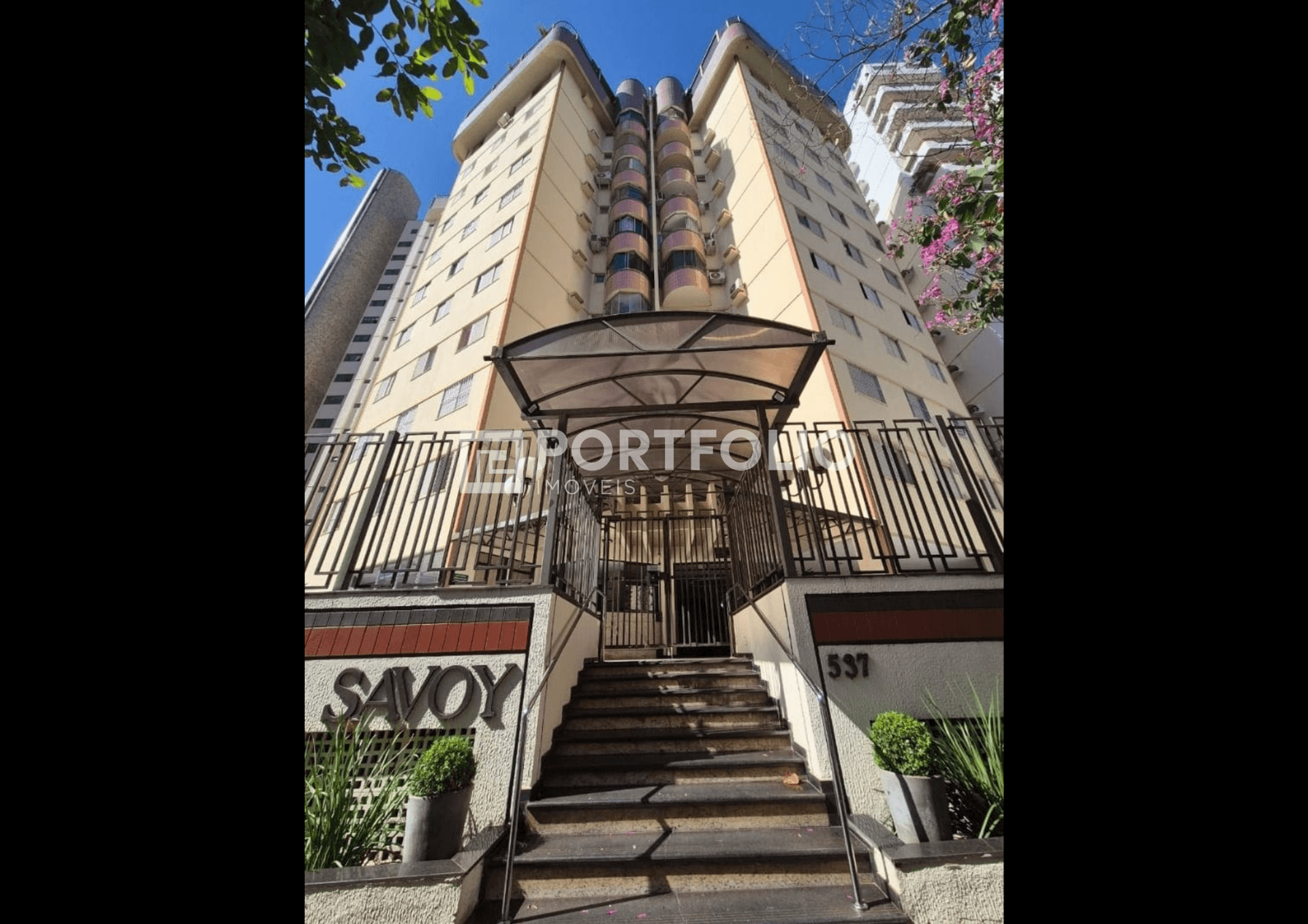 Apartamento com 3 dormitórios à venda, 104 m² por R$ 450.000,00 - Setor Oeste - Goiânia/GO