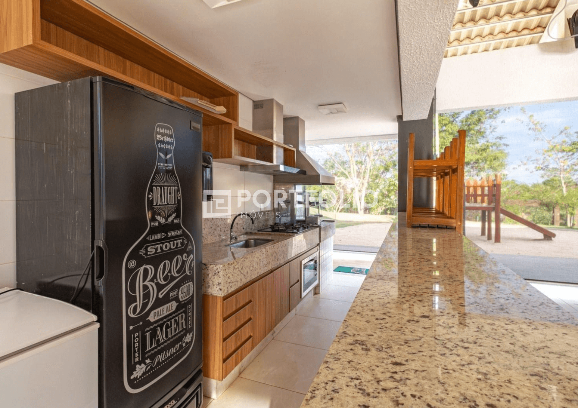 Lote à venda no Jardins Nápoles com 364,66m², Condomínio fechado, Goiânia
