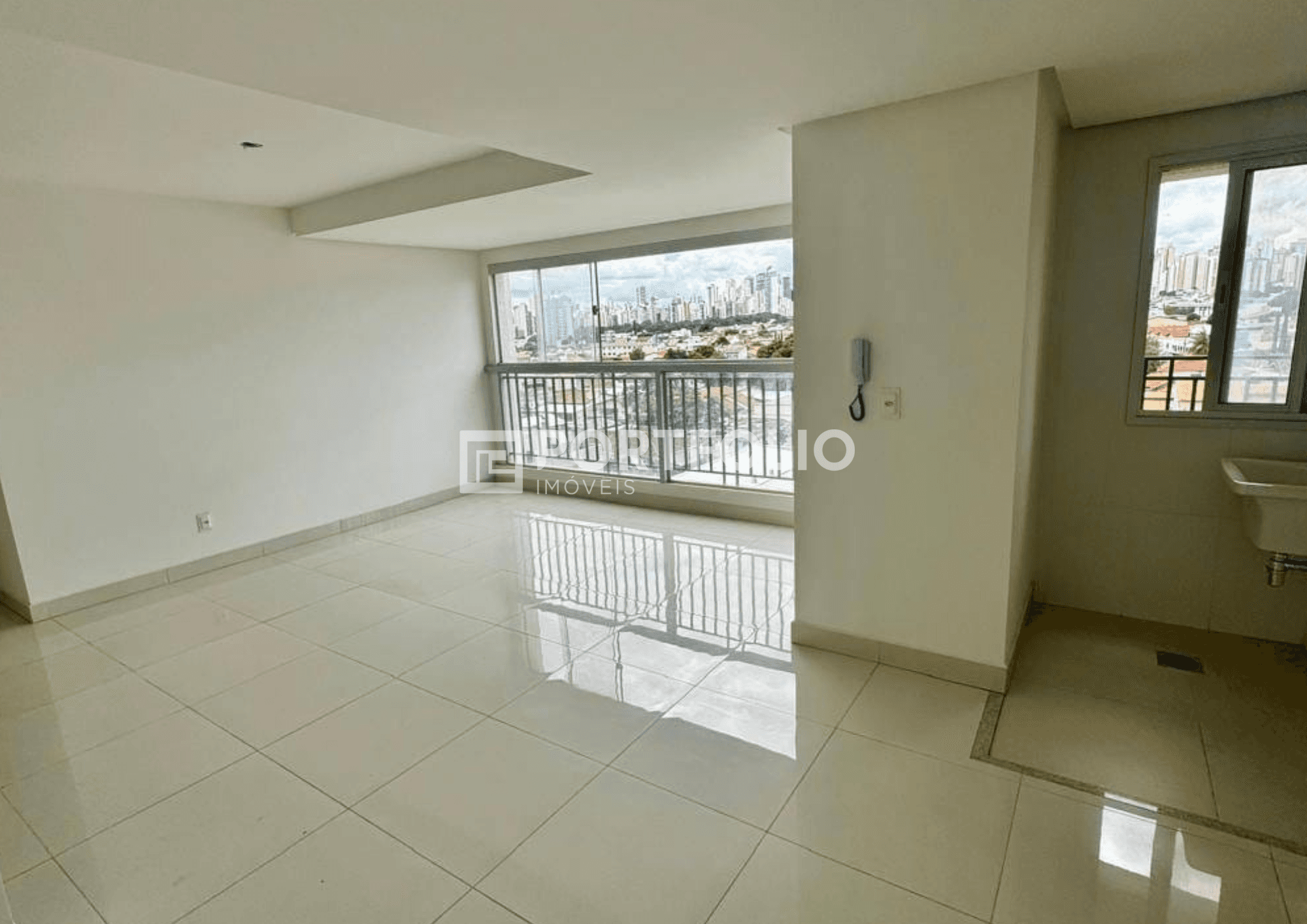 Apartamento à venda no Setor Coimbra, Andar Alto, 3 suítes plenas, 96,66m², Goiânia