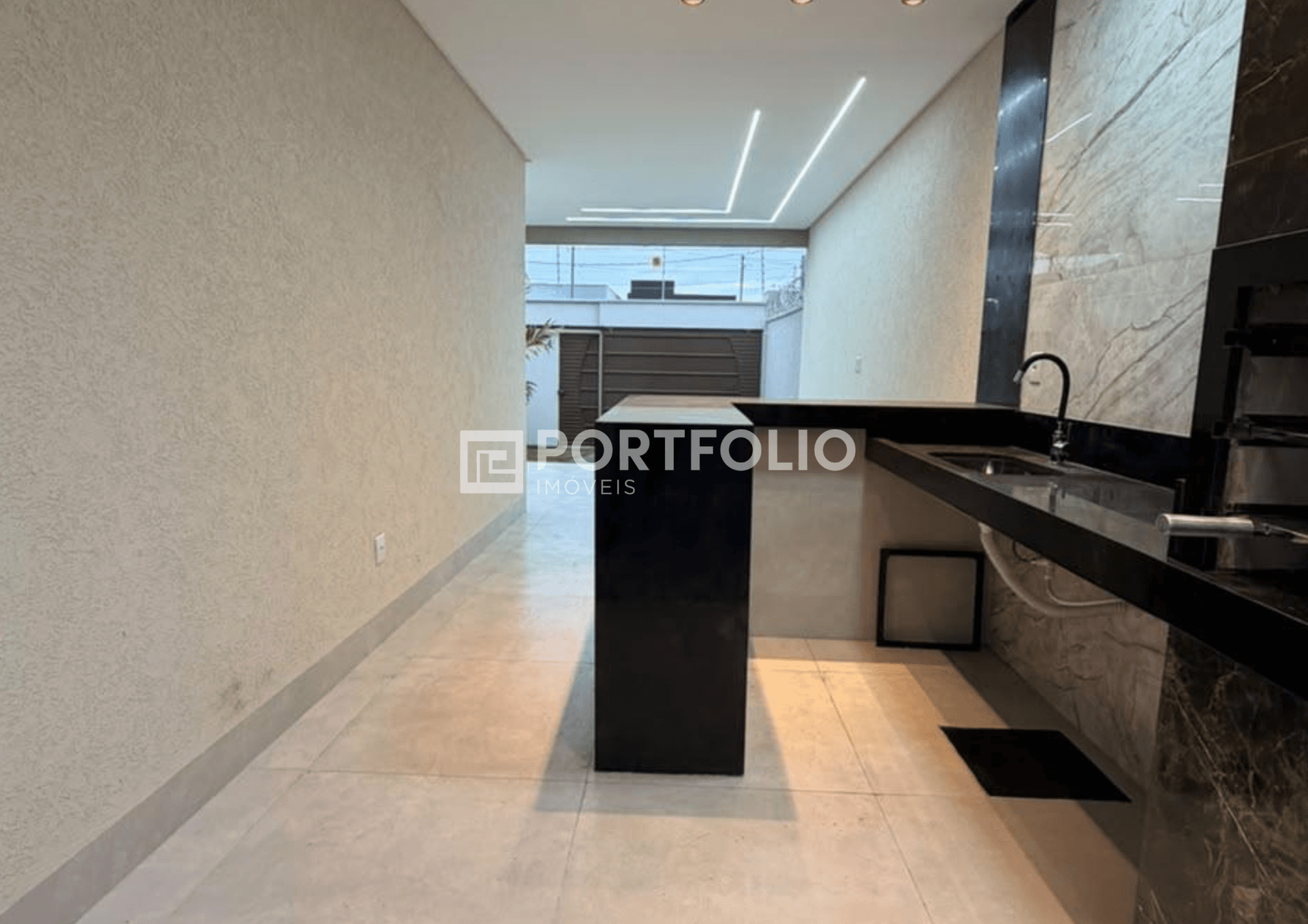 Casa à venda com 3 quartos/ 1 suíte no Setor Três Marias, Goiânia, GO