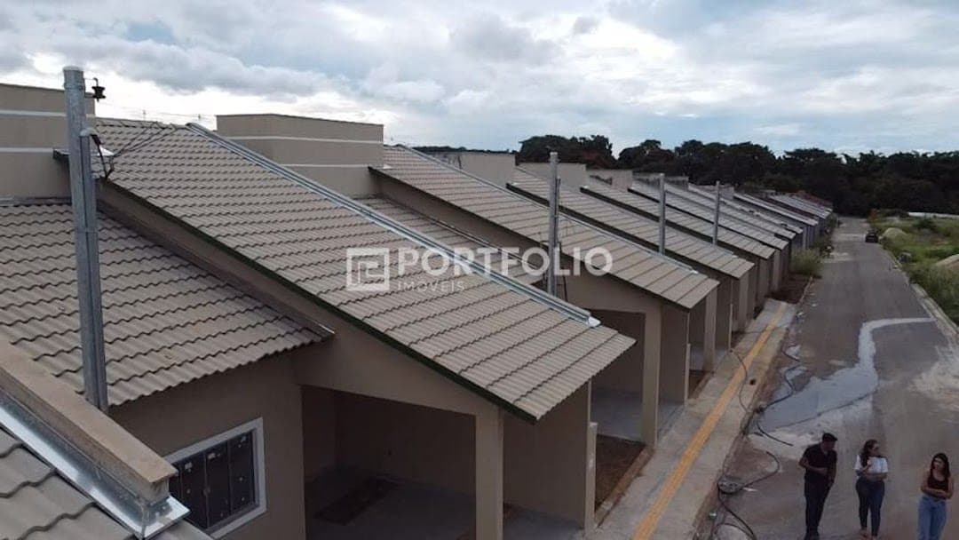 Casa Residencial à venda com 3 quartos, Jardim Balneário Meia Ponte, Goiânia