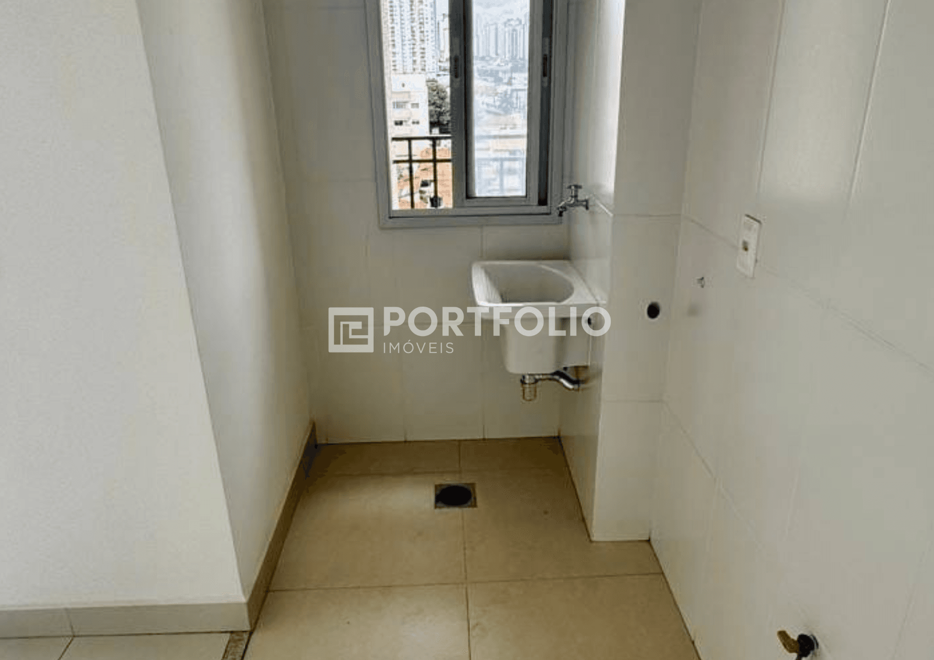 Apartamento à venda com 3 quartos/ 3 suítes no Setor Coimbra, Goiânia, GO