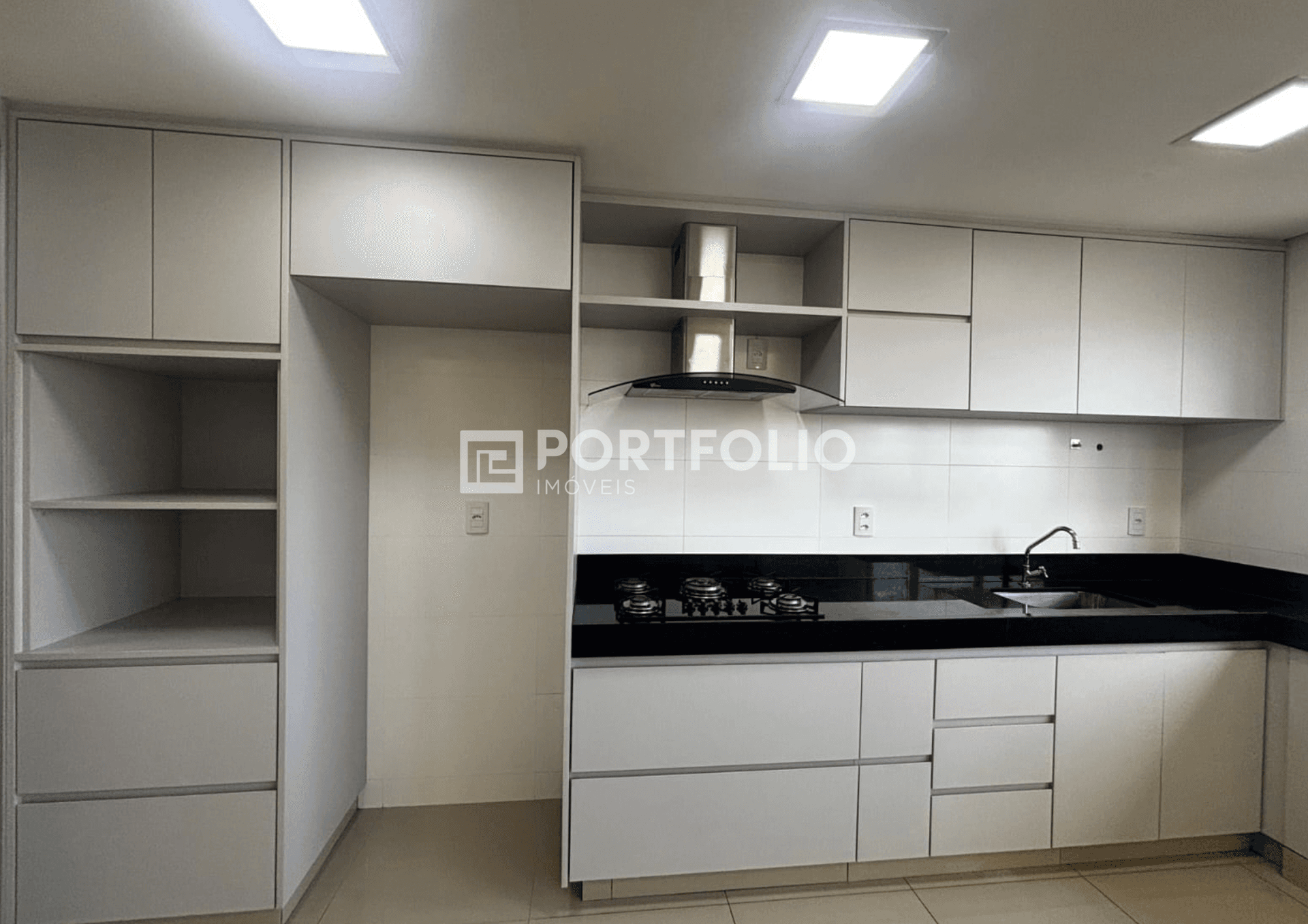 Apartamento à venda com 2 suítes planas no Setor Marista, Goiânia, GO