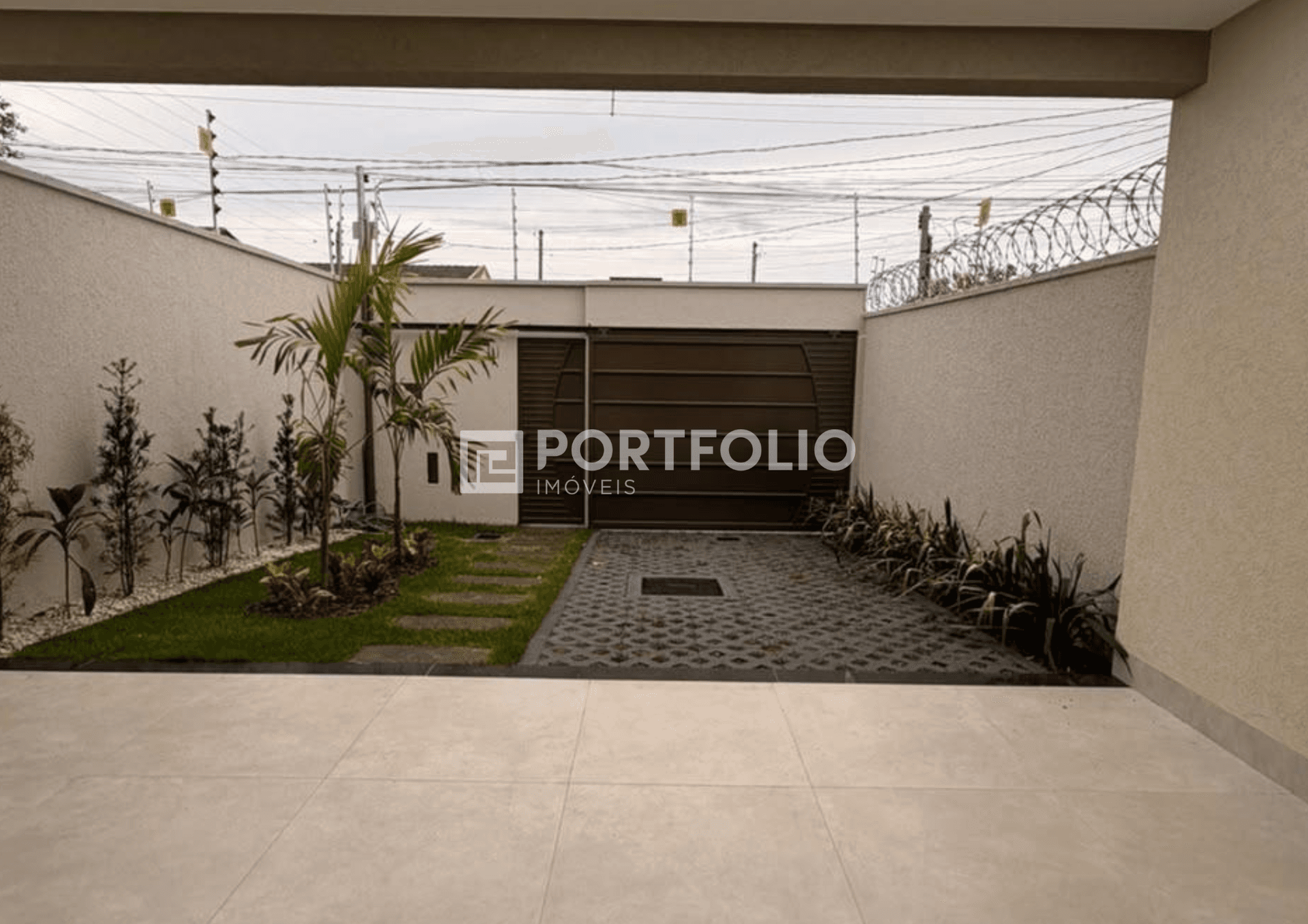Casa à venda com 3 quartos/ 1 suíte no Setor Três Marias, Goiânia, GO