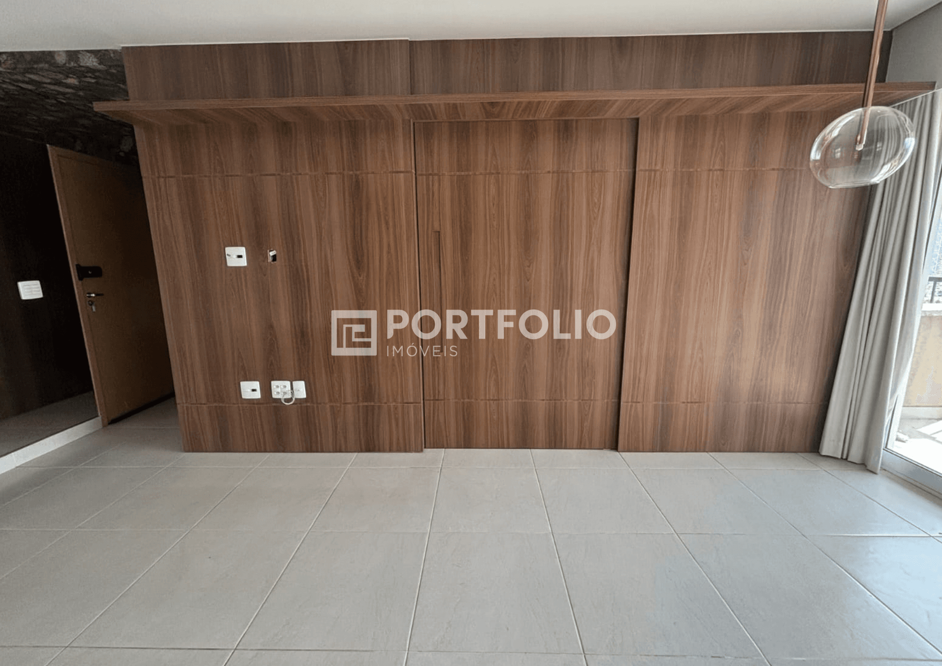 Apartamento à venda com 2 quartos/ 1 suíte no Setor Vila Rosa, Goiânia