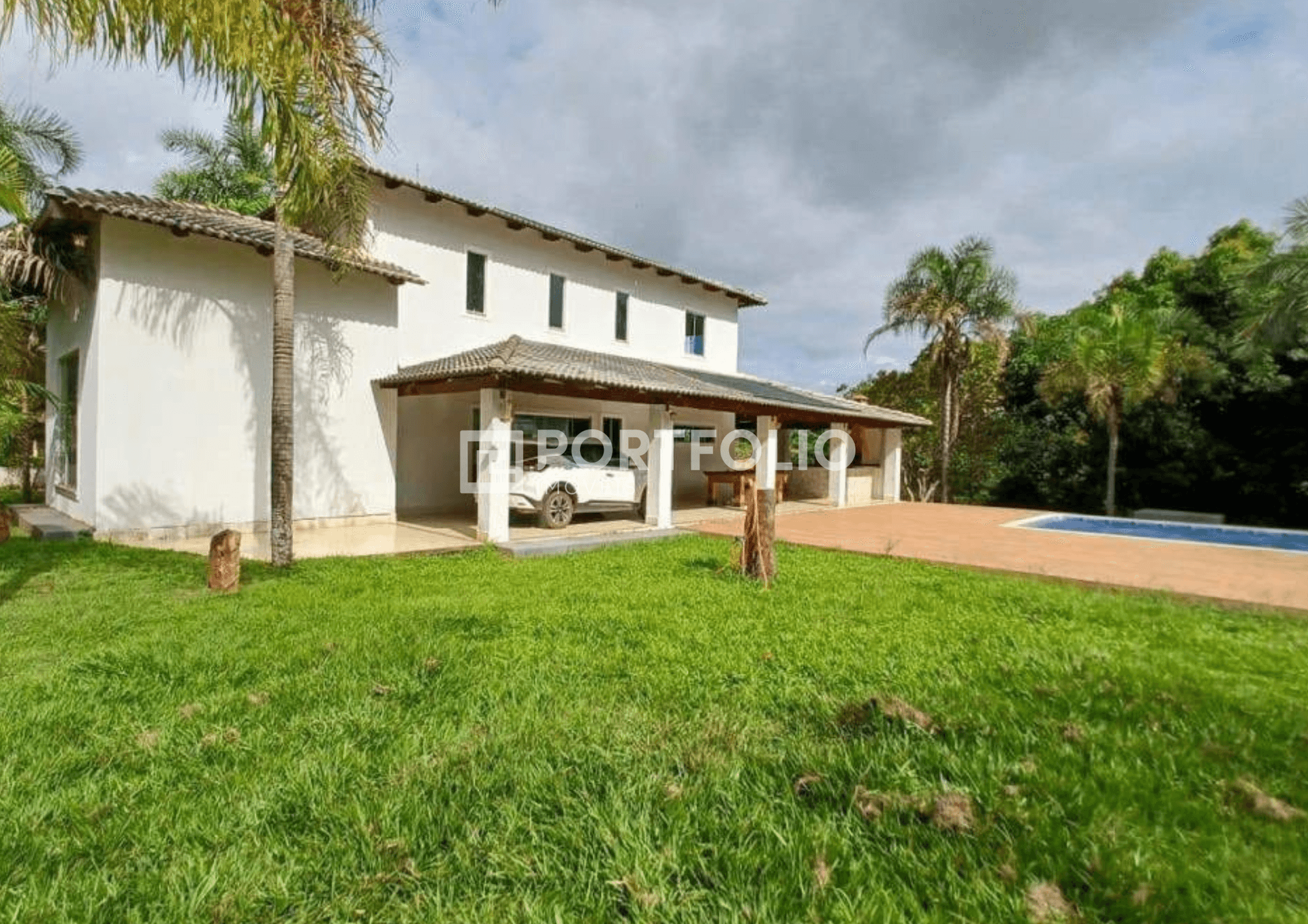 Sobrado à venda com 5 quartos, Águas da Serra, Hidrolândia, GO