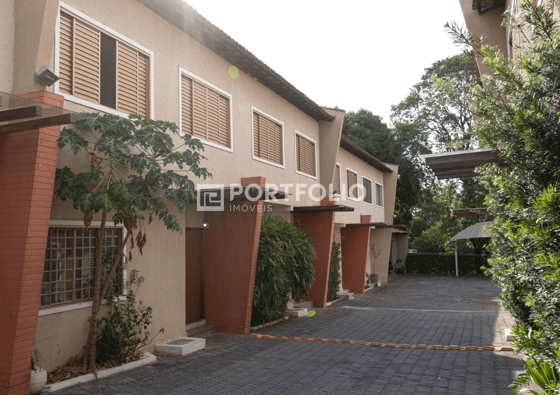 Sobrado a venda possui 114 m² com 3 quartos em Parque Amazônia - Goiânia - GO5