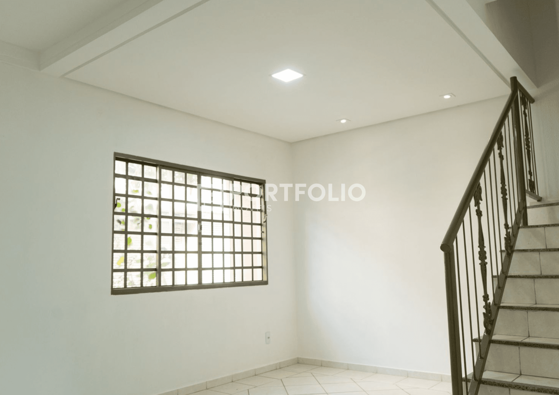 Sobrado a venda possui 114 m² com 3 quartos em Parque Amazônia - Goiânia - GO5