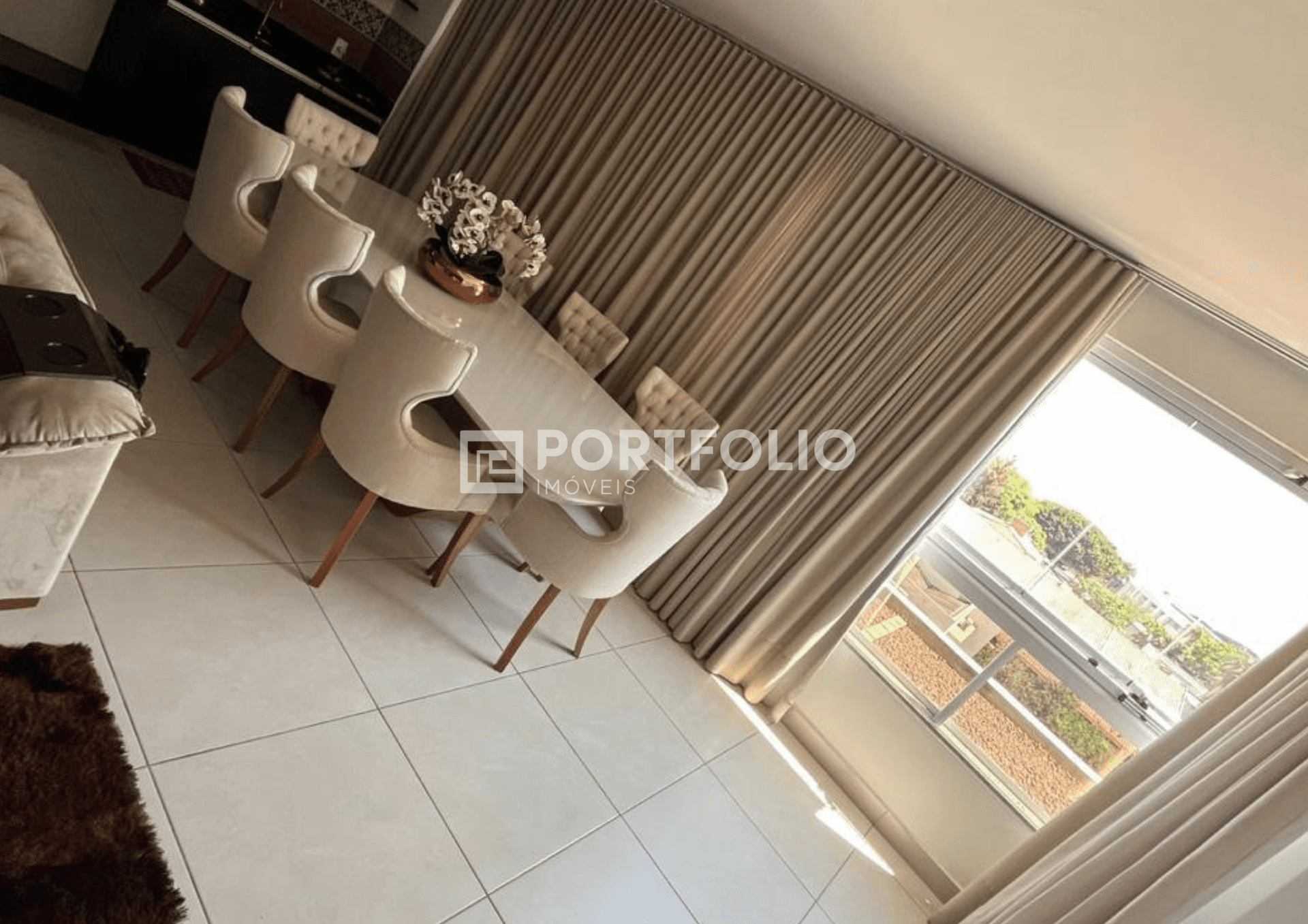 Apartamento à venda com 2 quartos/ 1 suíte no Jardim América, Goiânia, GO
