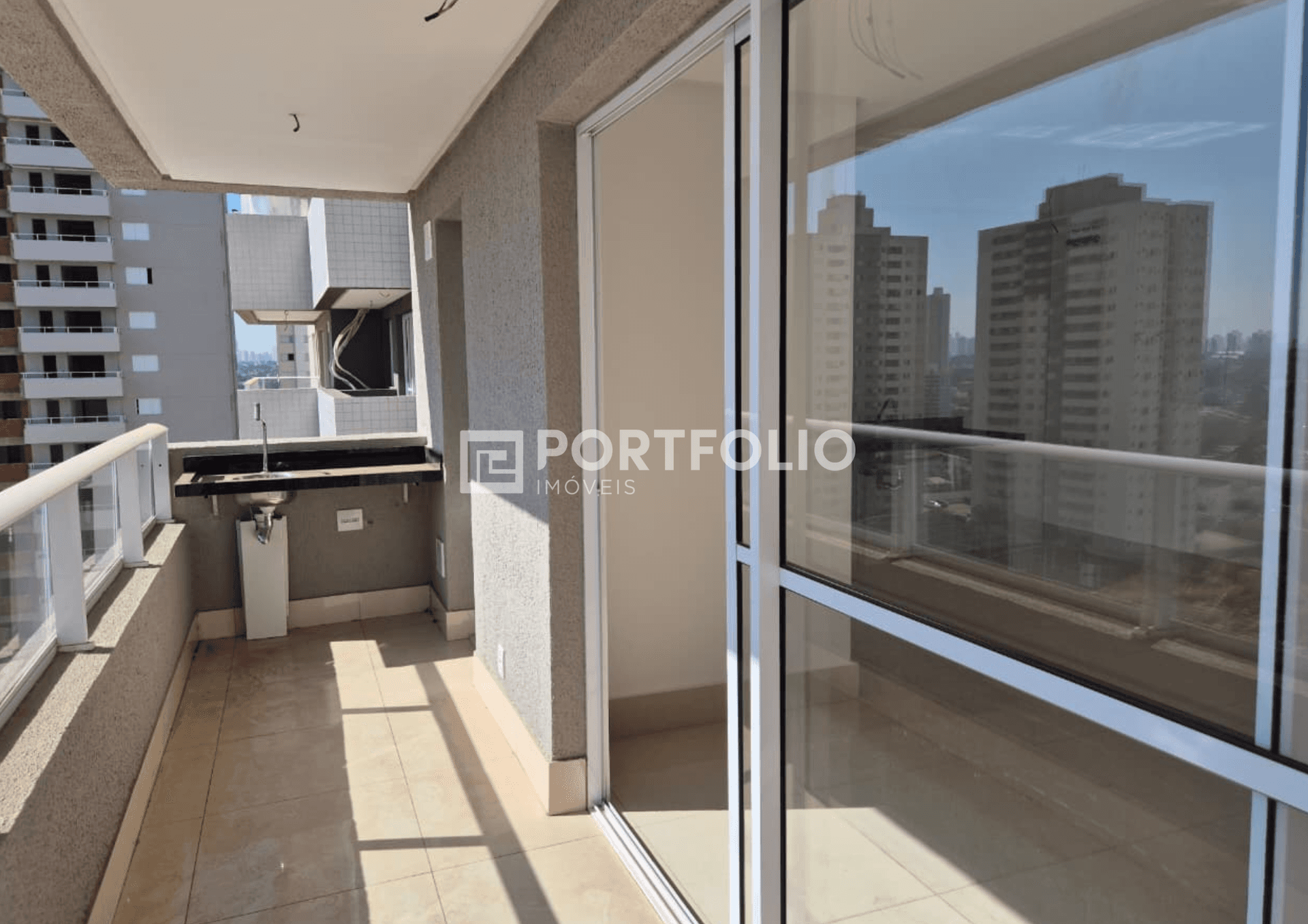Apartamento à venda com 3 quartos/ 3 suítes no Village Veneza, Goiânia, GO