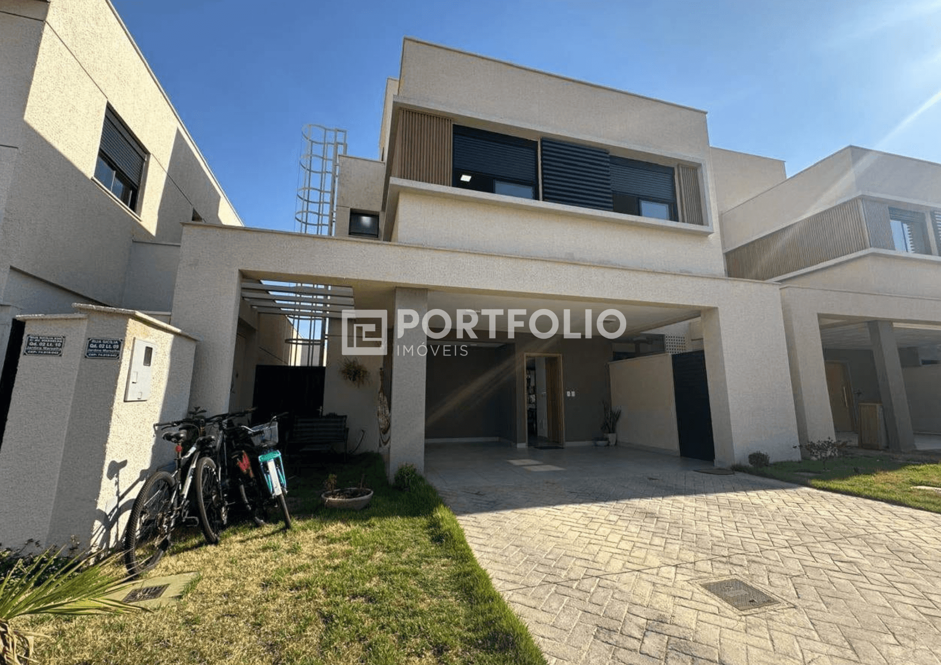 Casa à venda com 4 quartos/ 3 suítes no Jardins Marselha, Aparecida de Goiânia, GO