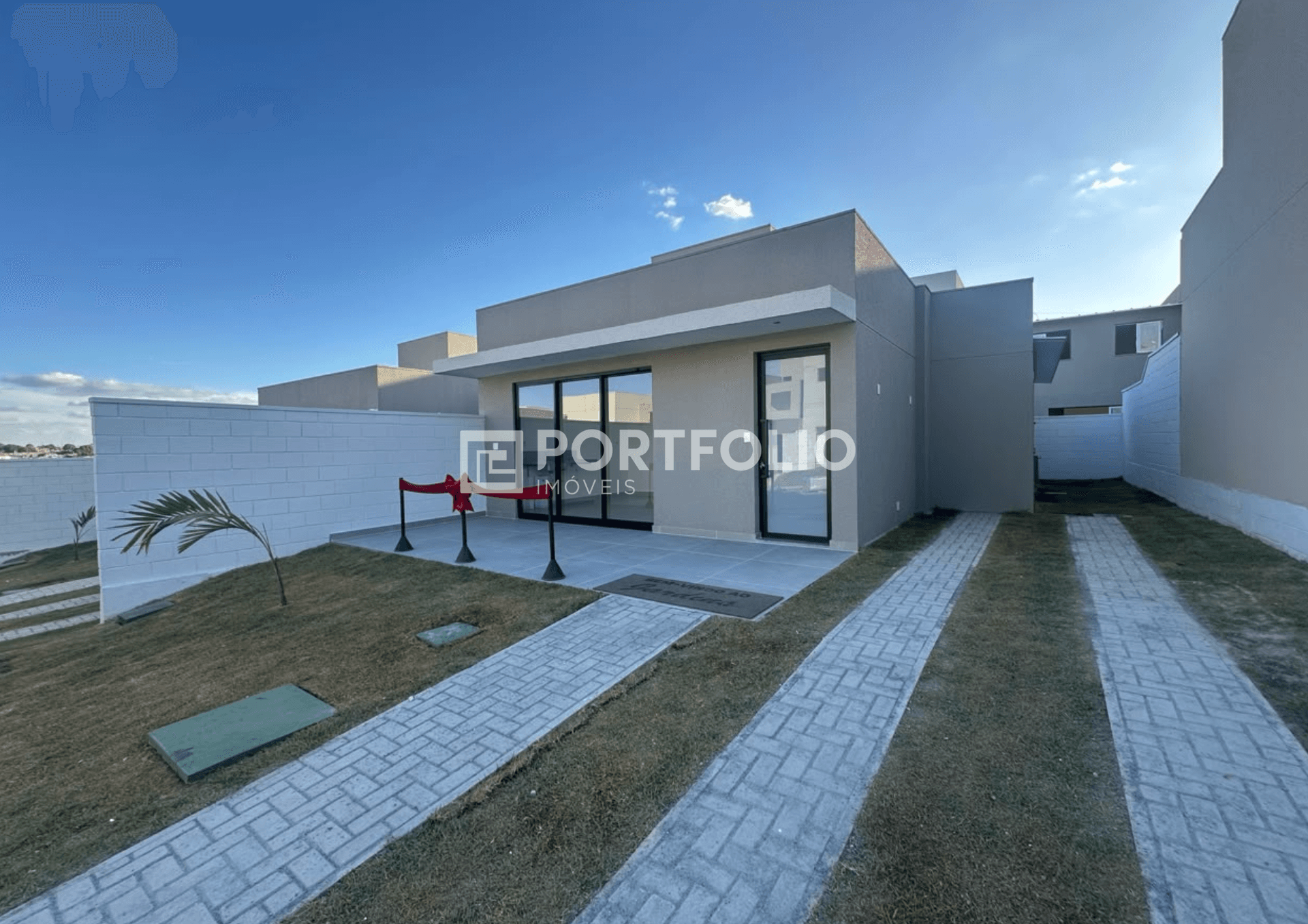 Casa à venda com 3 quartos e 1 suíte, 215m² no Jardins Cannes - Aparecida de Goiânia