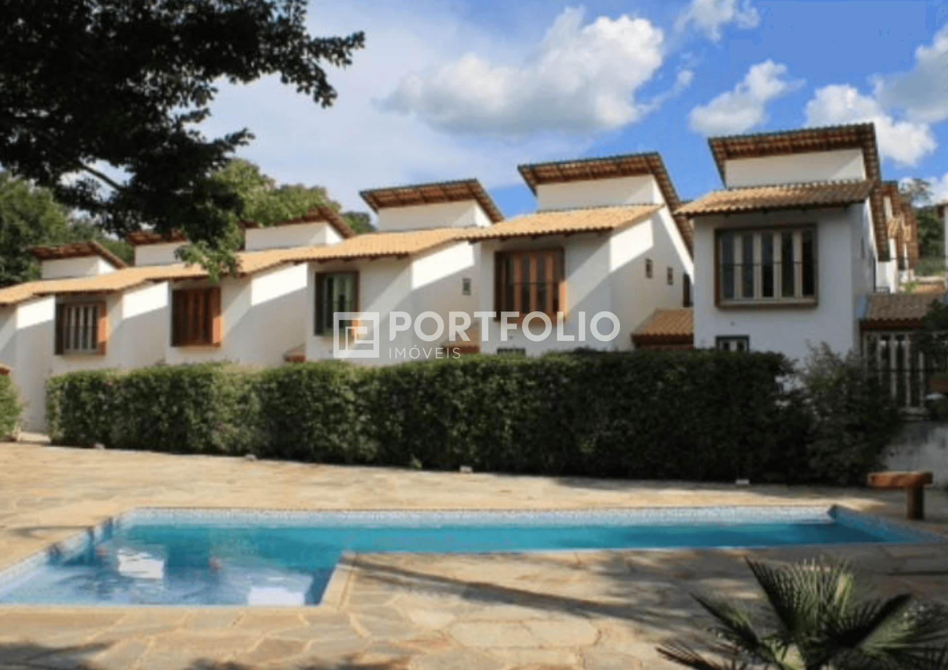 Sobrado à venda com 2 suítes em Pirenópolis, Goiás, GO