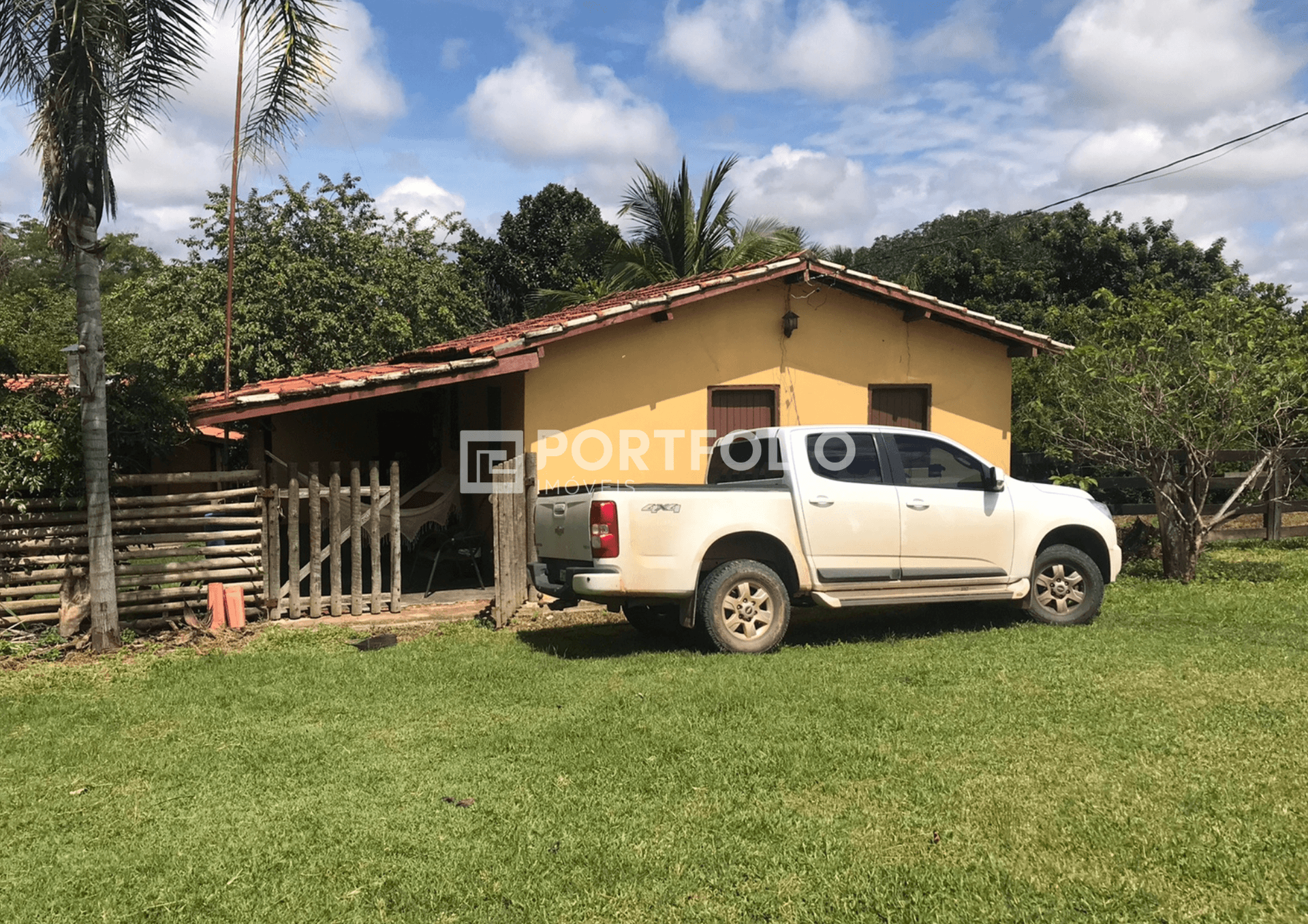 Fazenda à venda com 23 alqueires em Águas de São João, Goiás