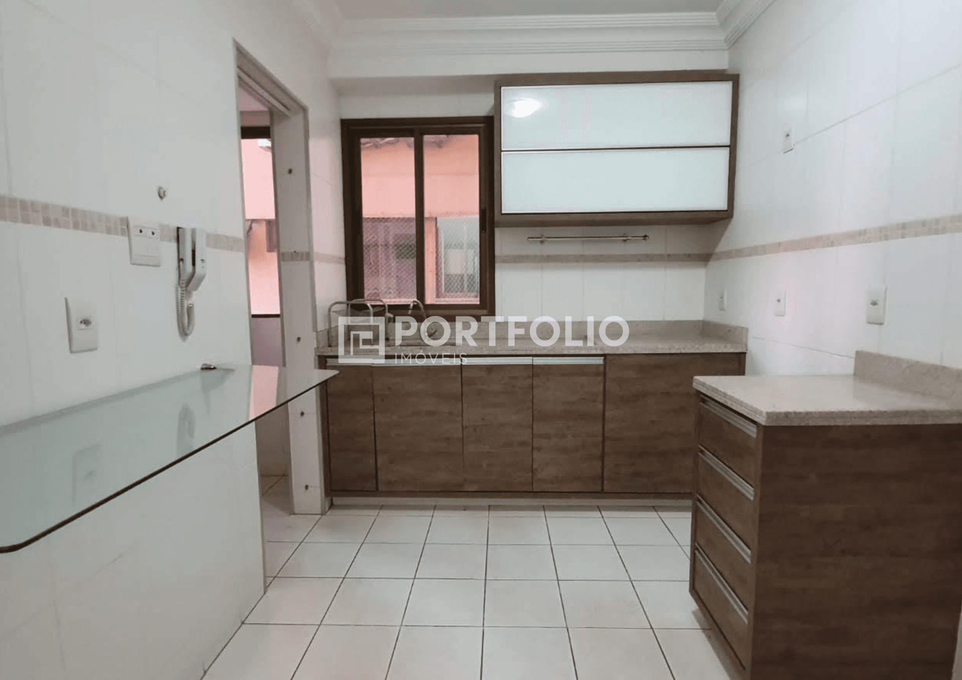 Apartamento locação com 3 quartos sendo 1 suíte no Setor Bueno, Goiânia