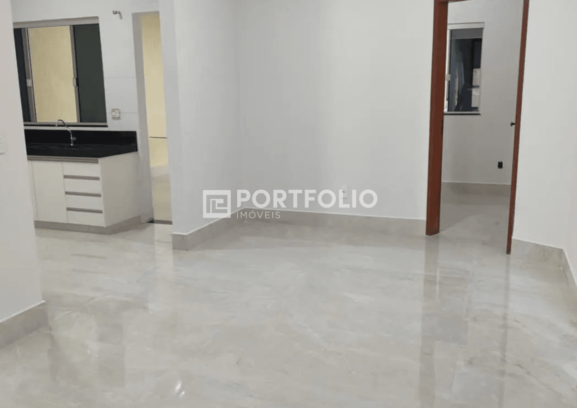Casa à venda com 3 quartos/ 1 suíte no Setor Orlando de Morais, Goiânia, GO