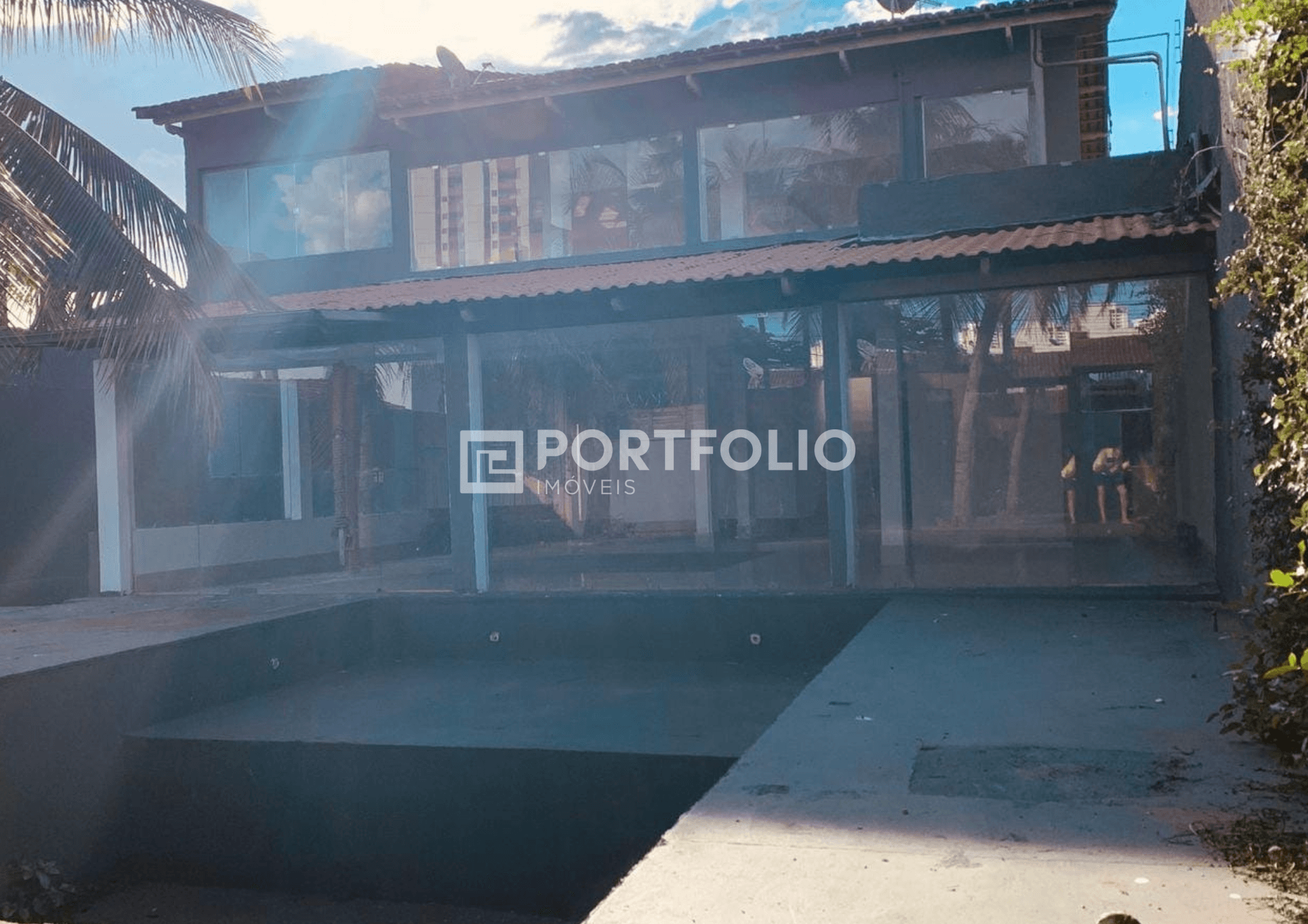 Sobrado à venda com 4 quartos no Jardim América, Goiânia