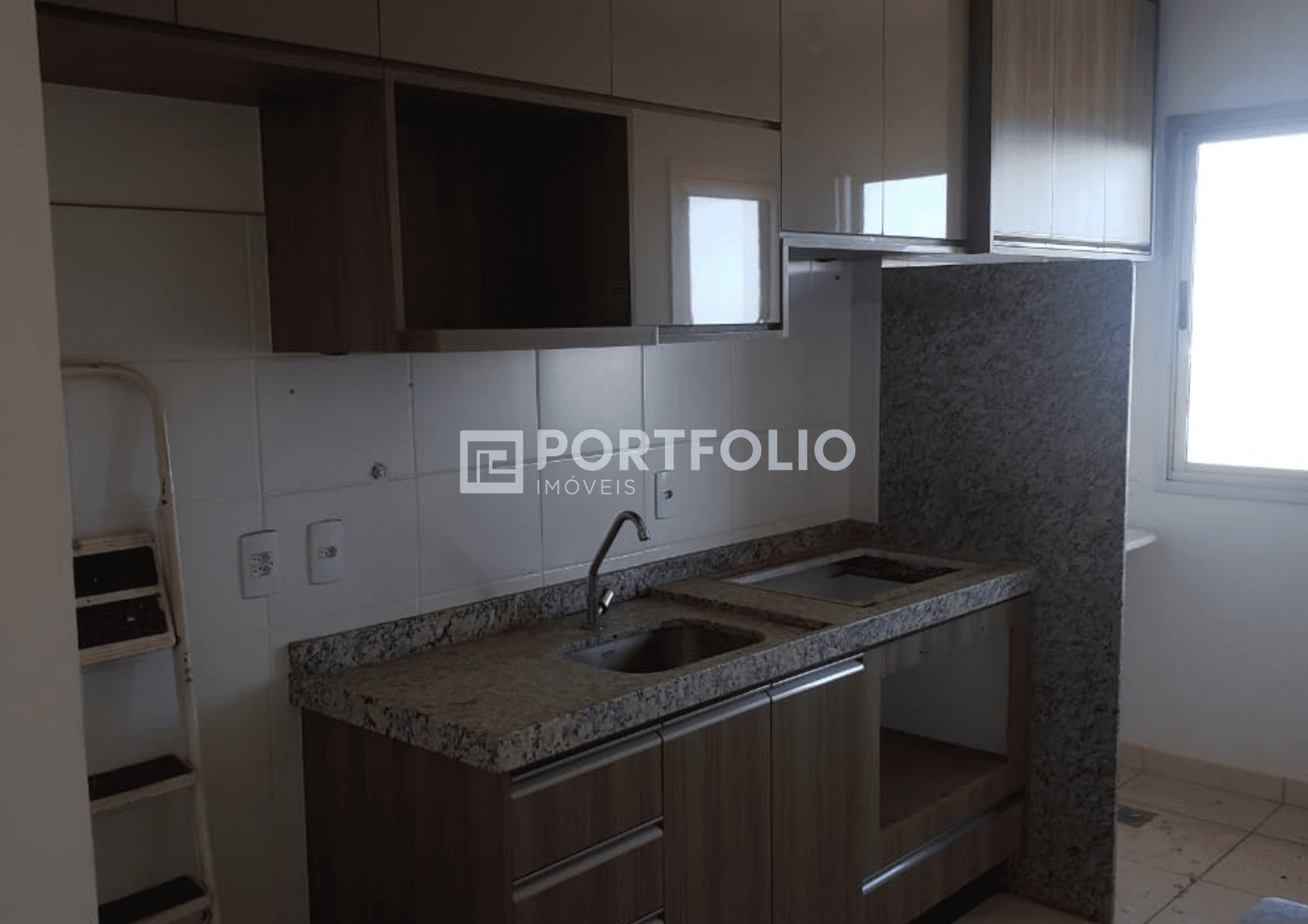 Apartamento à venda com 2 quartos/ 1 suíte no Conj. Cruzeiro do Sul, Aparecida de Coiânia, GO