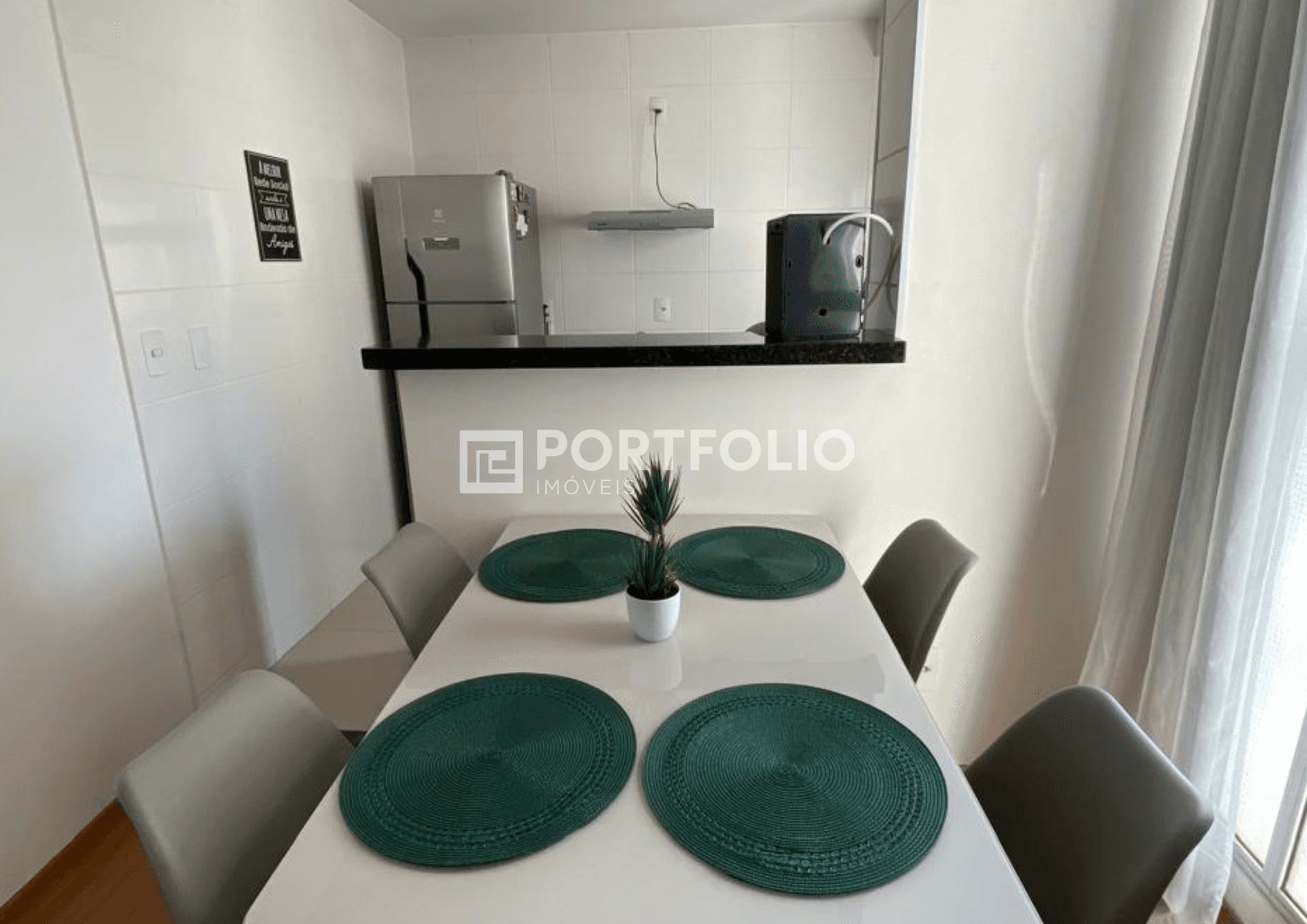 Apartamento mobiliado 2 quartos no Res. Gran Valley, Goiânia.