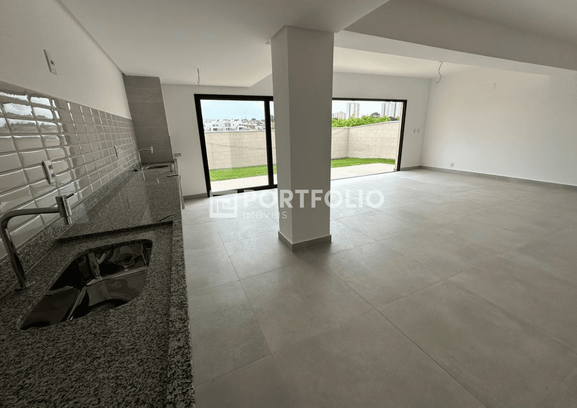 Sobrado à venda com 4 quartos no Jardins Lyon, Aparecida de Goiânia