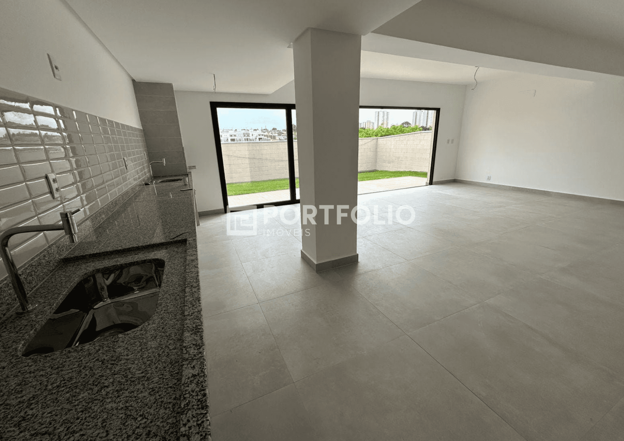 Sobrado à venda, Residencial Jardins Lyon, Aparecida de Goiânia, GO