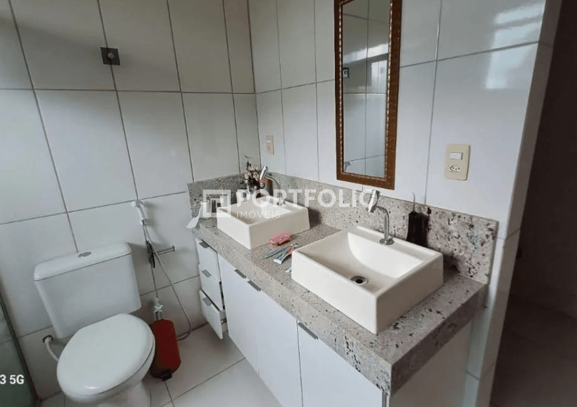 Sobrado à venda com 5 quartos, Águas da Serra, Hidrolândia, GO