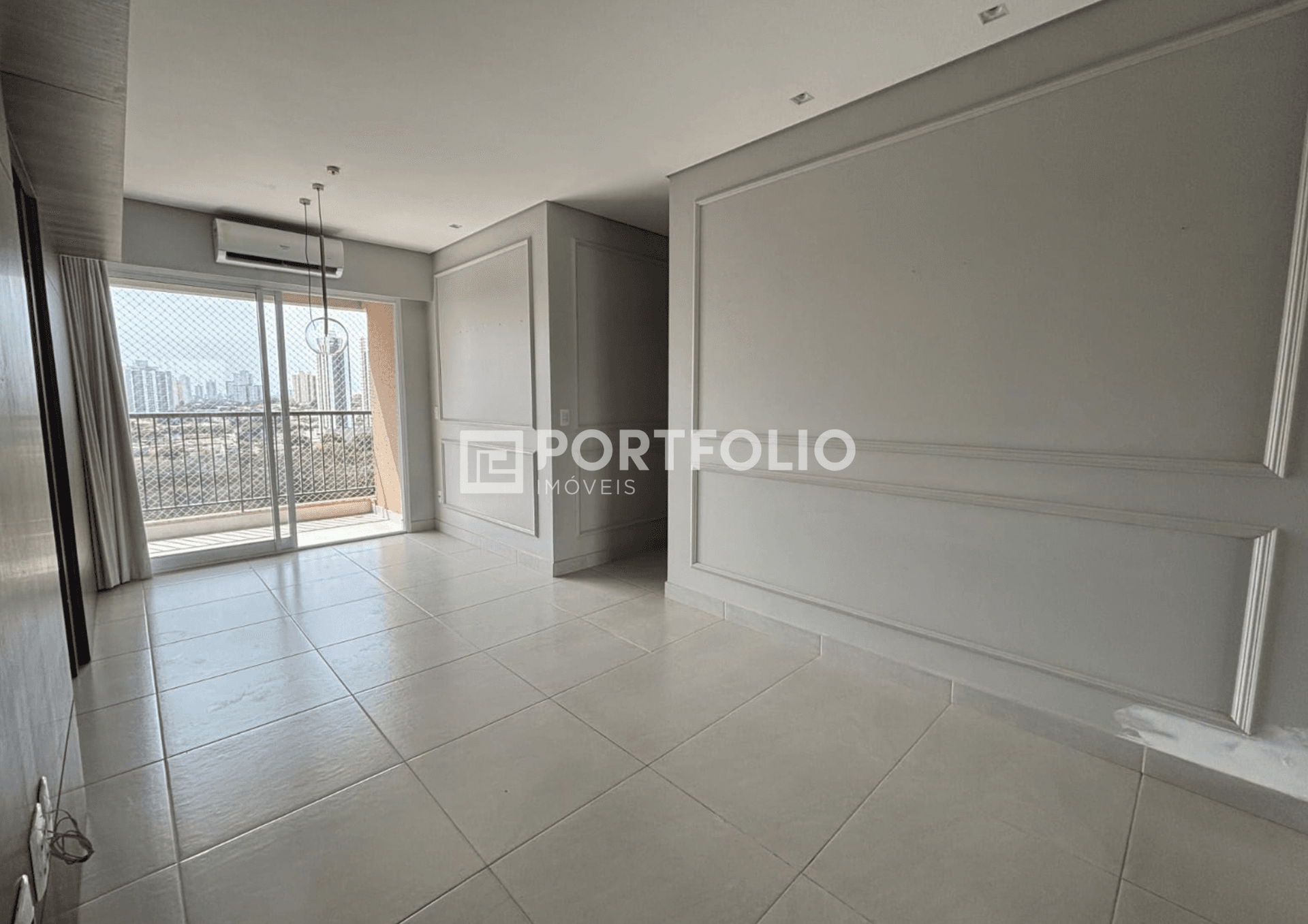 Apartamento à venda com 2 quartos/ 1 suíte no Setor Vila Rosa, Goiânia