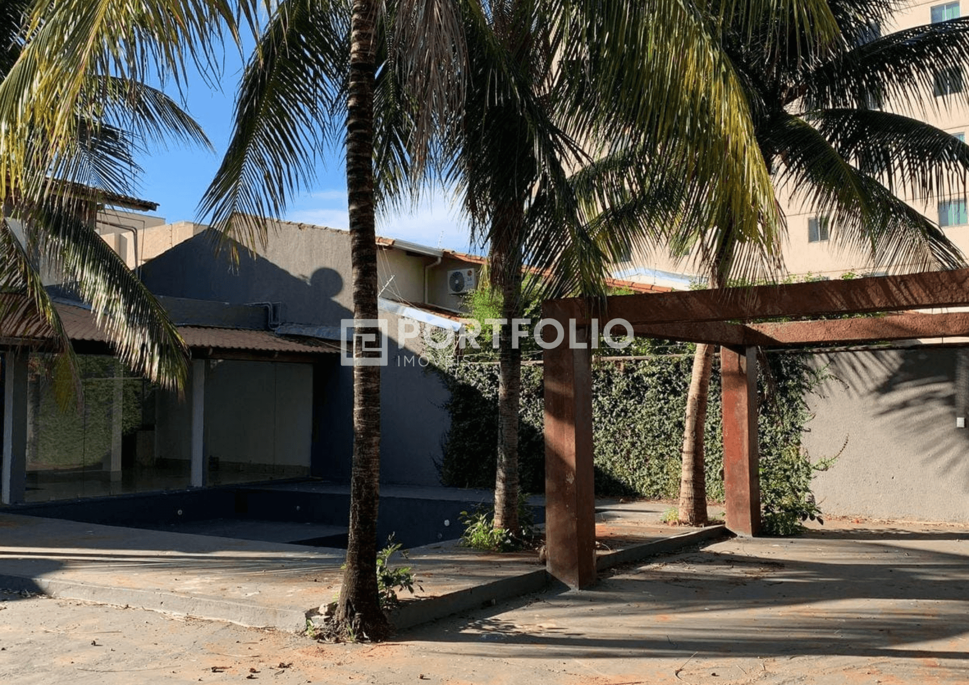 Sobrado à venda com 4 quartos no Jardim América, Goiânia