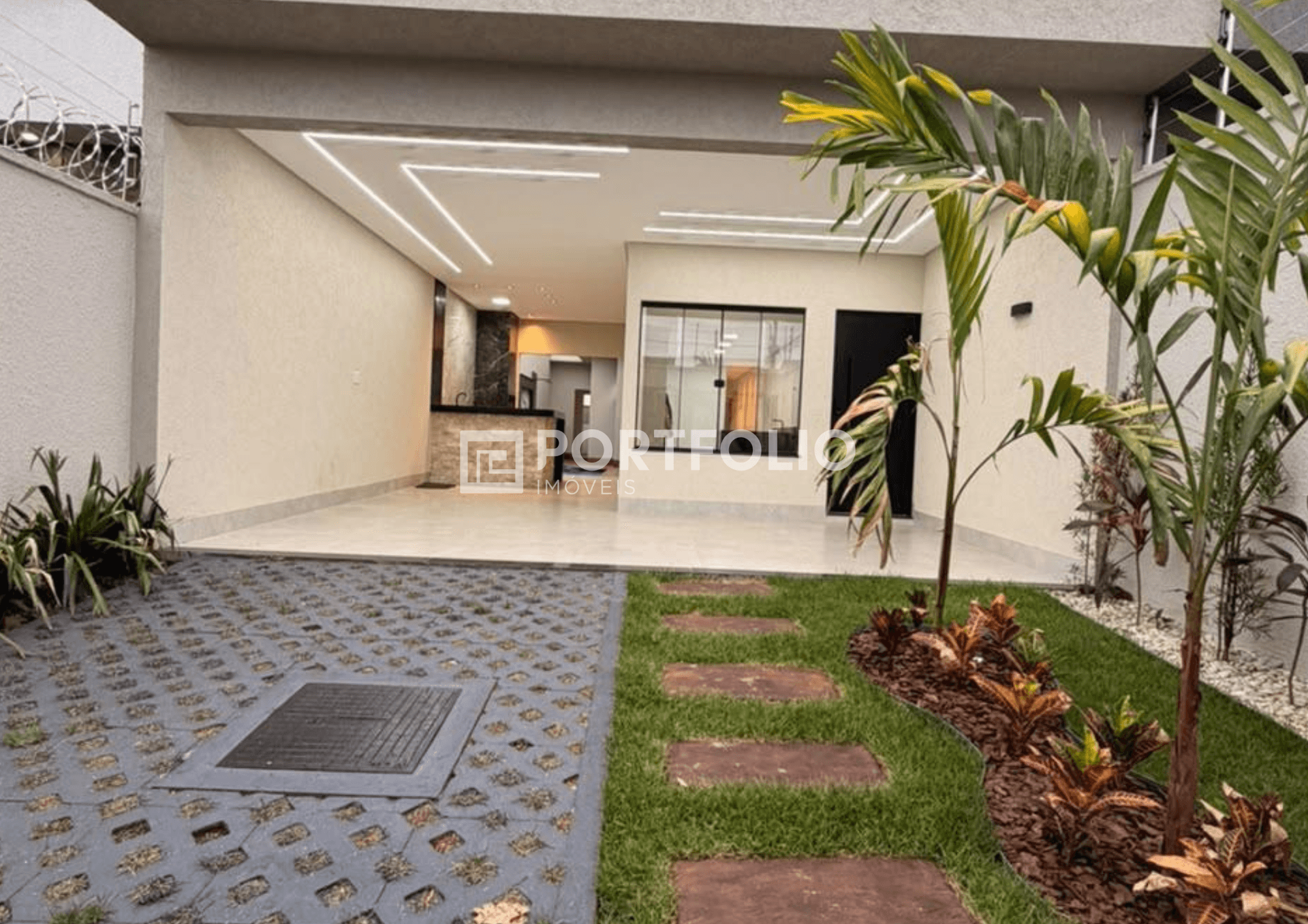 Casa à venda com 3 quartos/ 1 suíte no Setor Três Marias, Goiânia, GO