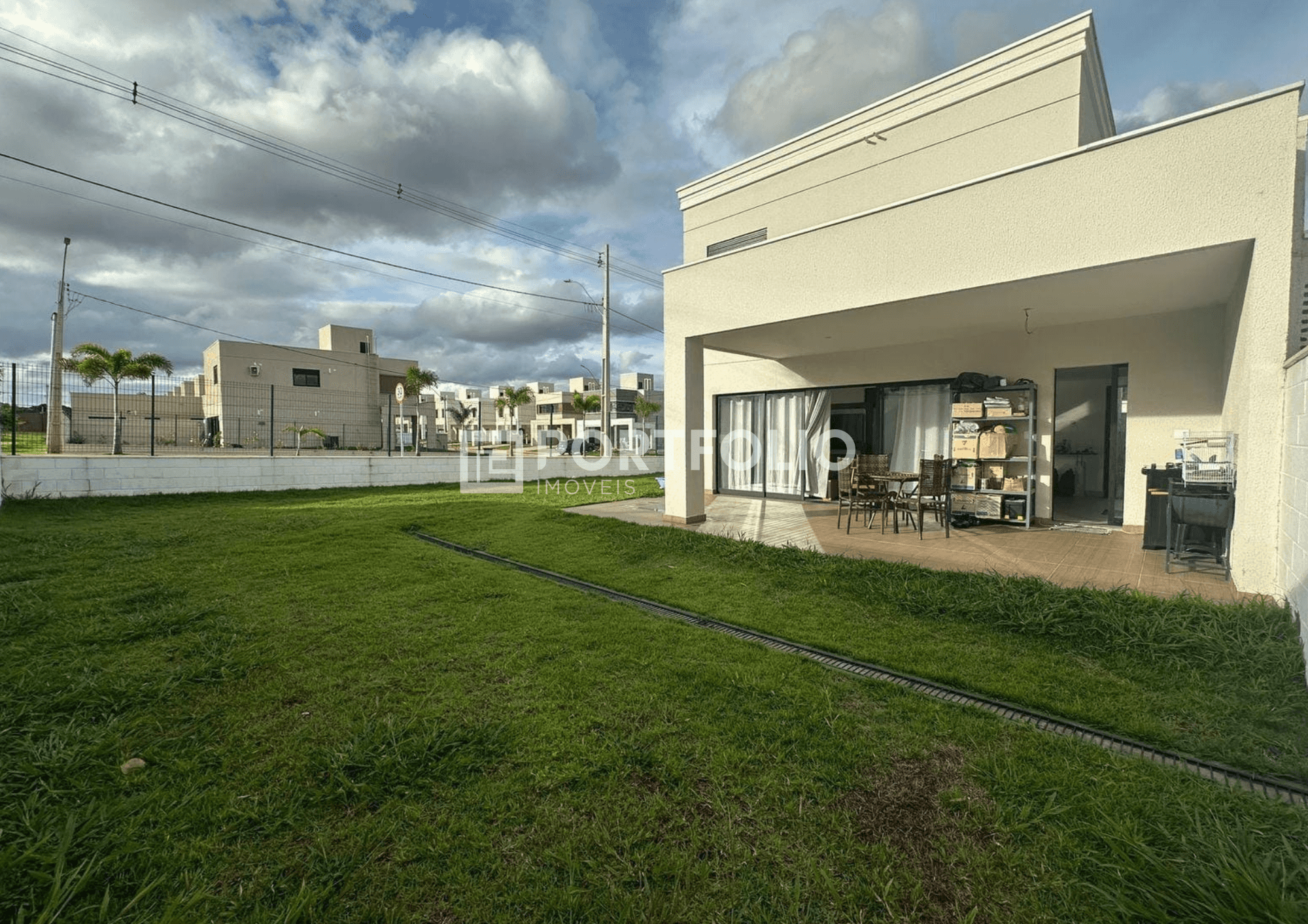Sobrado à venda, Residencial Jardins Lyon, Aparecida de Goiânia, GO