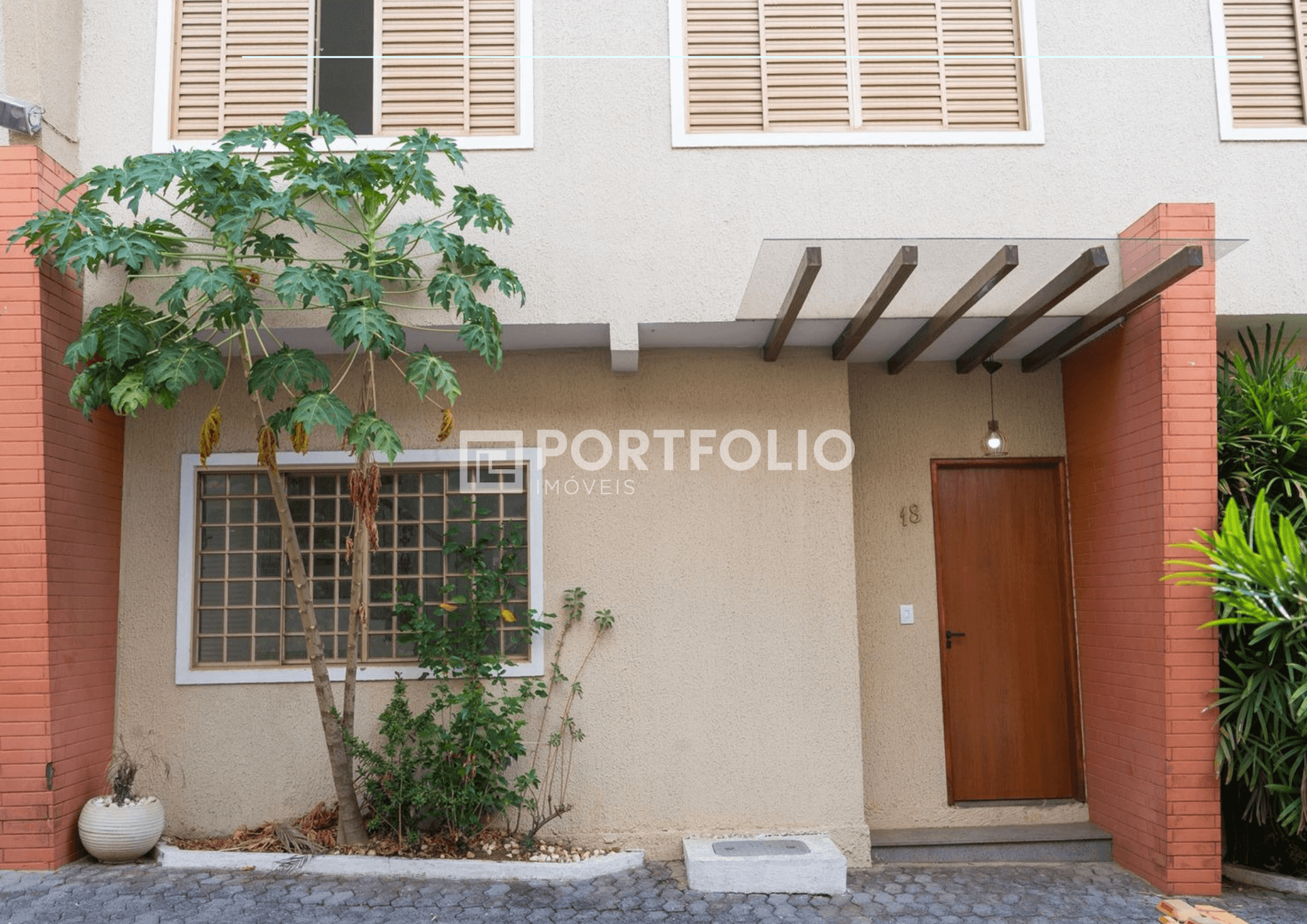Sobrado a venda possui 114 m² com 3 quartos em Parque Amazônia - Goiânia - GO5