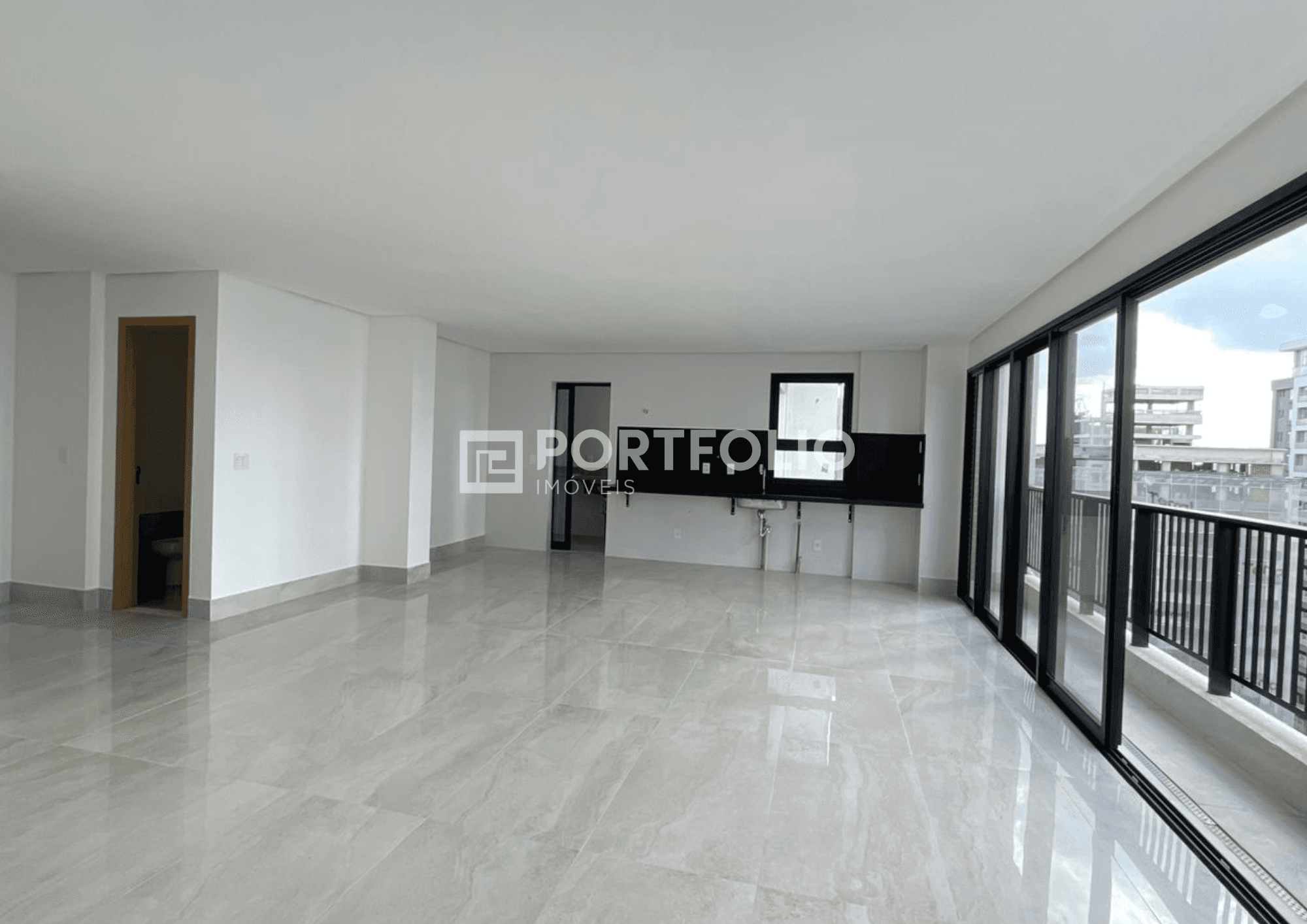 Apartamento a venda possui 135 m² com 3 quartos em Setor Oeste - Goiânia - GO