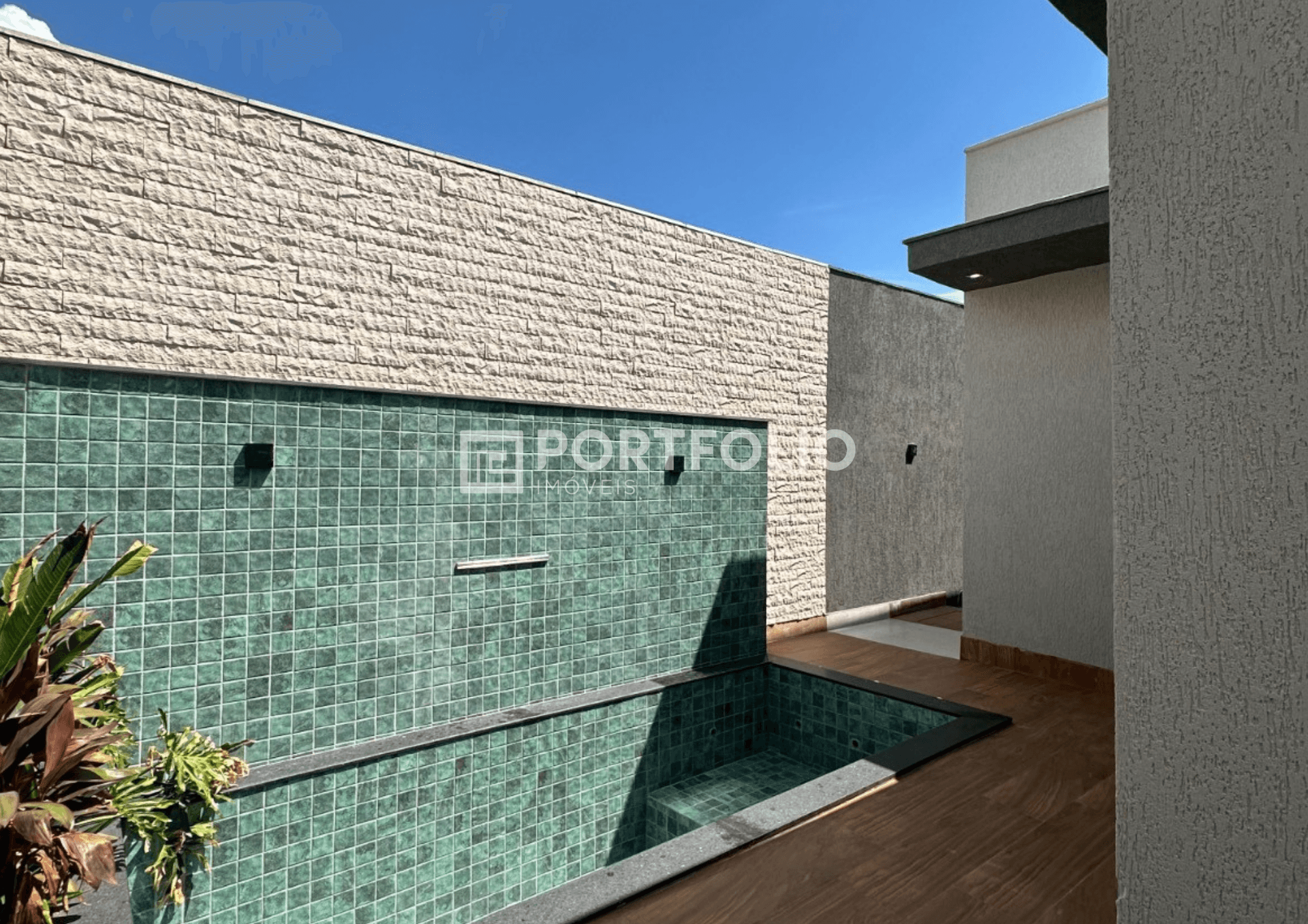 Casa à venda com 3 quartos/ 3 suítes no Jardins Porto, Senador Canedo, GO