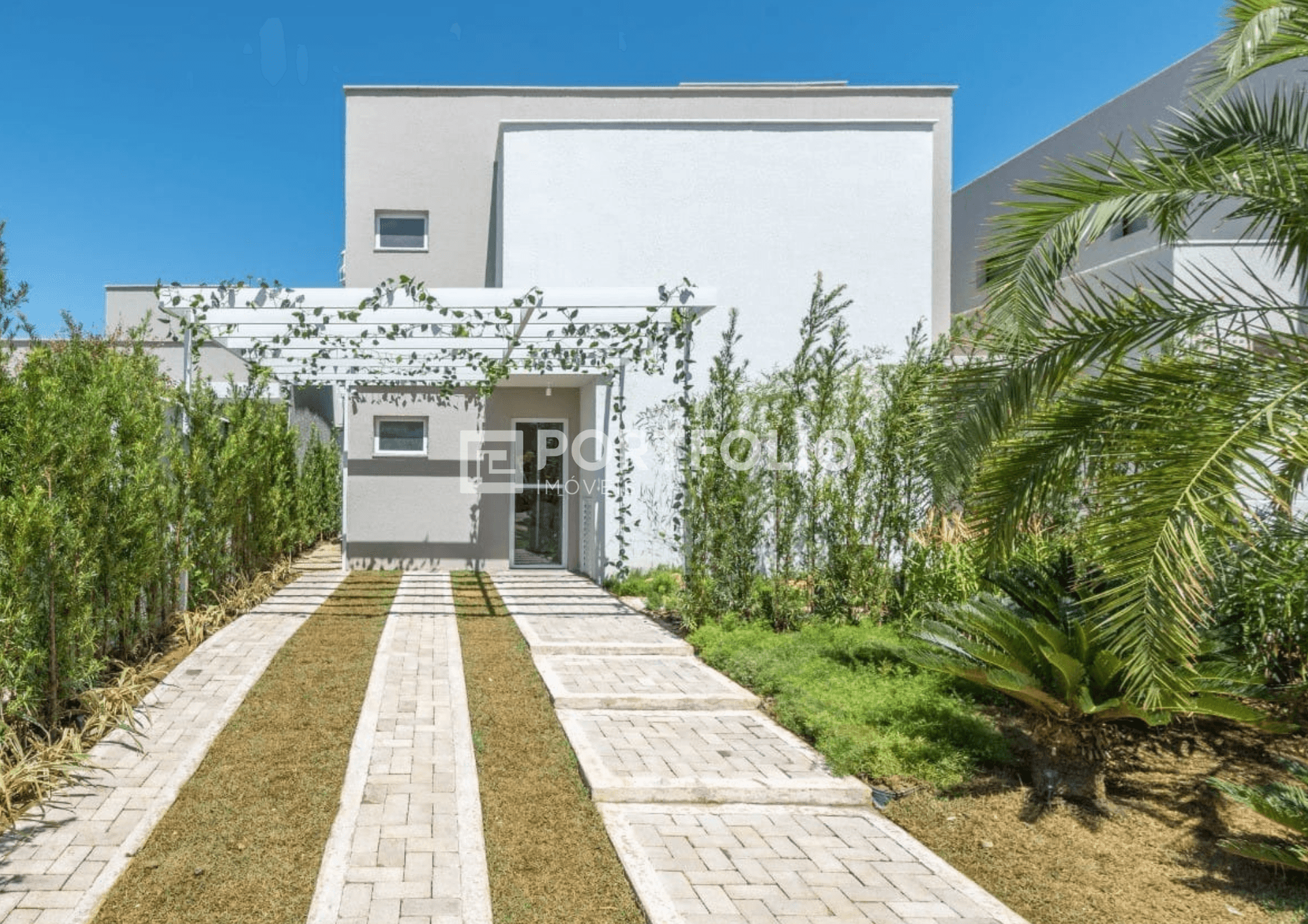 Sobrado à venda 3 suítes no Jardins Cannes, Aparecida de Goiânia, GO